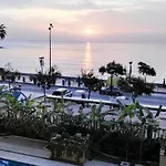 Perla 2 Paseo Maritimo *